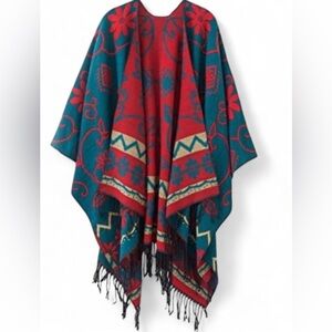 Nomad Retro-style Poncho Capr Boho Shawl Wrap Ruana